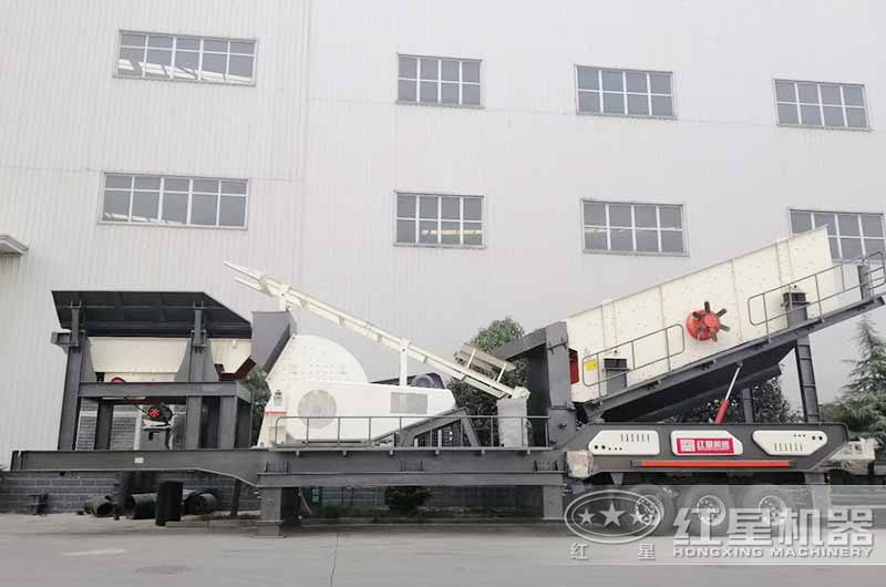 與給料機(jī)、破碎機(jī)一起搭載的新型車(chē)載可移動(dòng)篩砂機(jī)